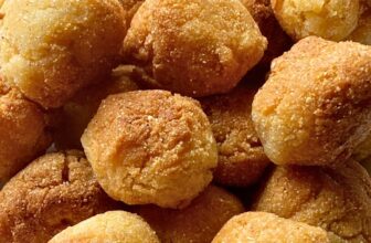 Grandma’s Scorching Water Cornbread (Crispy Exte...